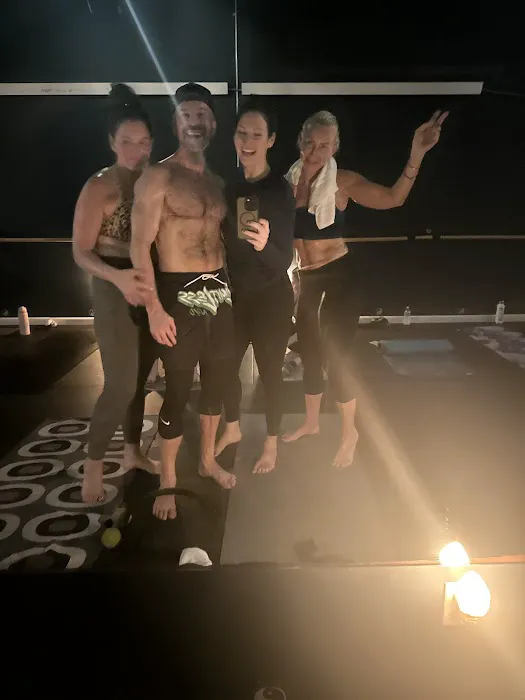 Core 95 - Fitness That's HOT-Barre, Pilates, Boot Camp, HIIT, Meditation, Sculpt and Fitness Studio Picture 1