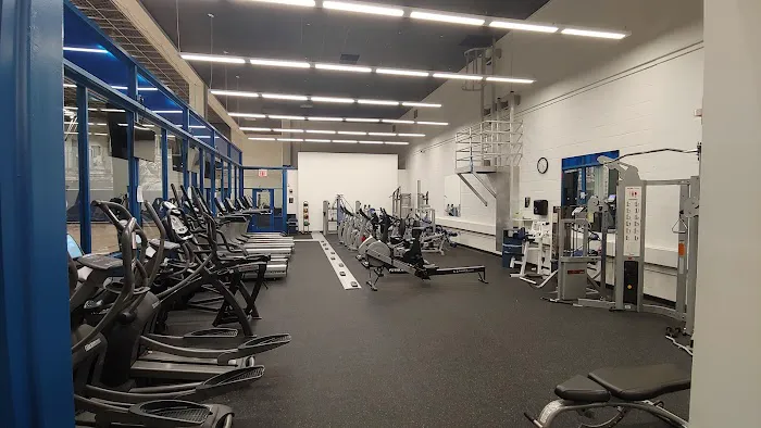 Pace University Campus Gym Picture 3