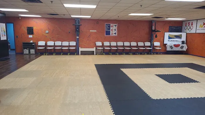 Everybodies Gym Picture 1
