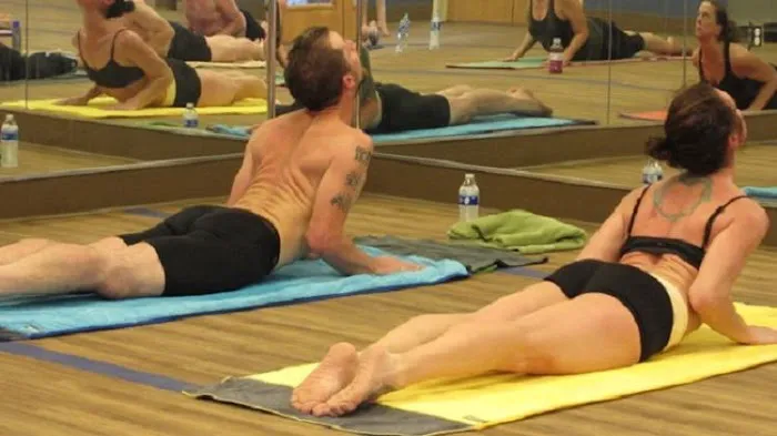 Hot Yoga Twinsburg Picture 2
