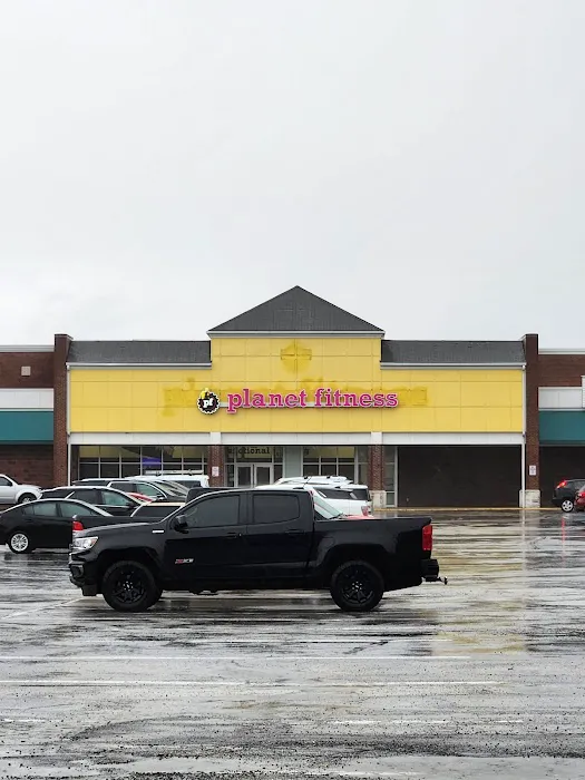 Planet Fitness Picture 6