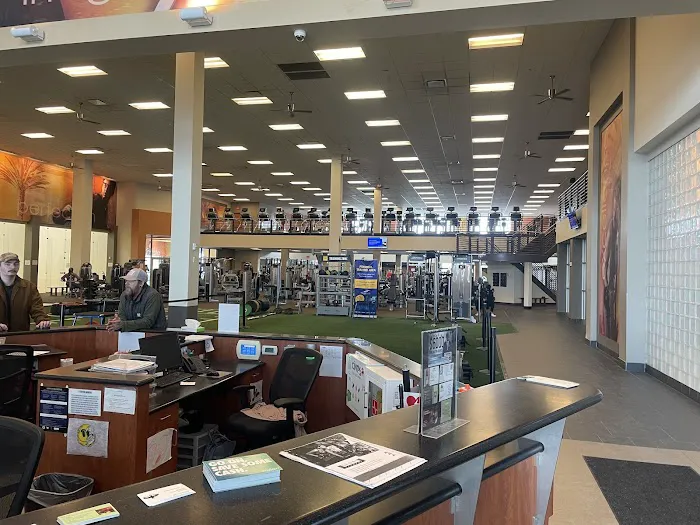 LA Fitness Picture 8