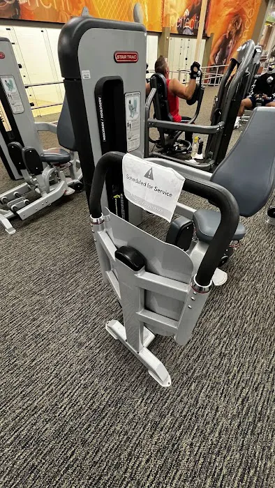 LA Fitness Picture 8