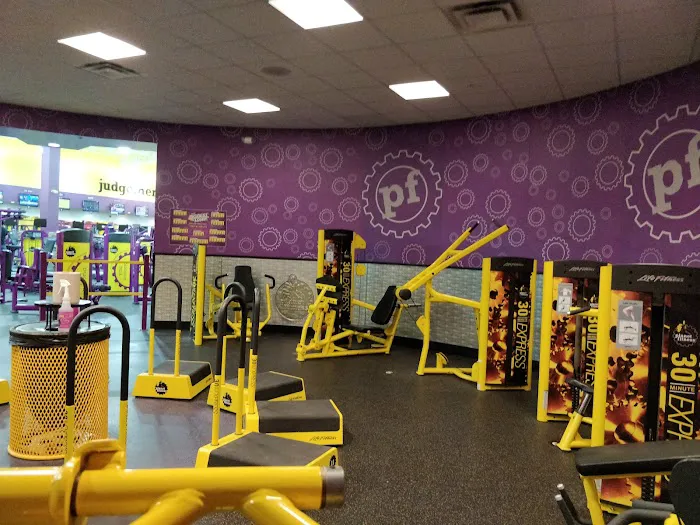 Planet Fitness Picture 9