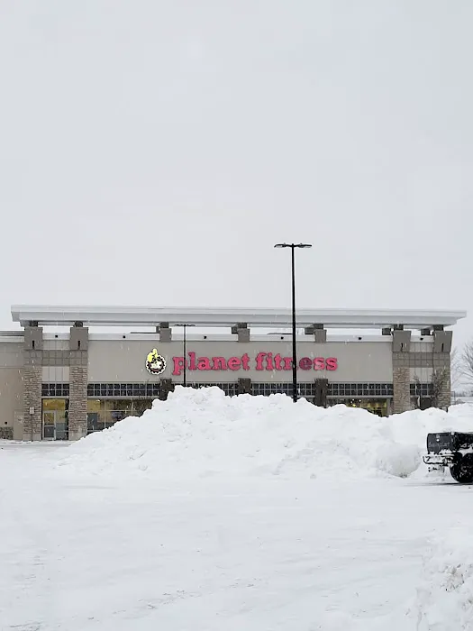 Planet Fitness Picture 10