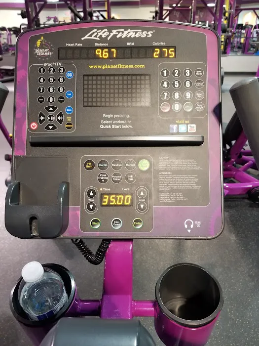 Planet Fitness Picture 7