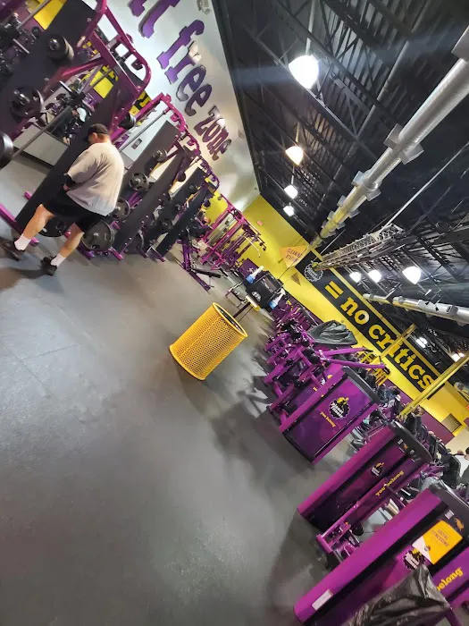 Planet Fitness Picture 9