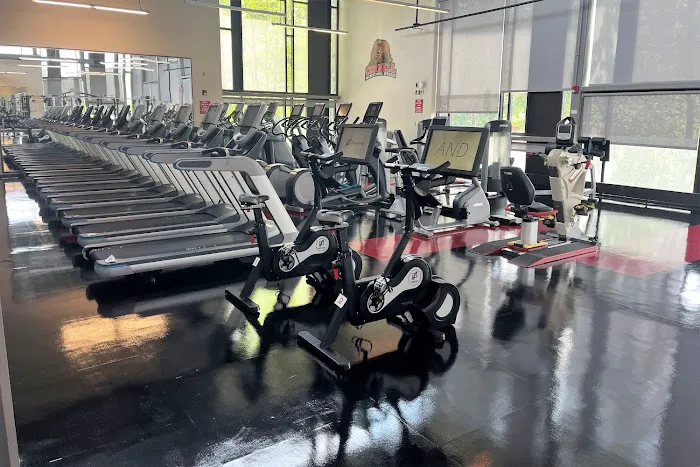 Noyes Fitness Center Picture 2