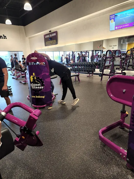 Planet Fitness Picture 5