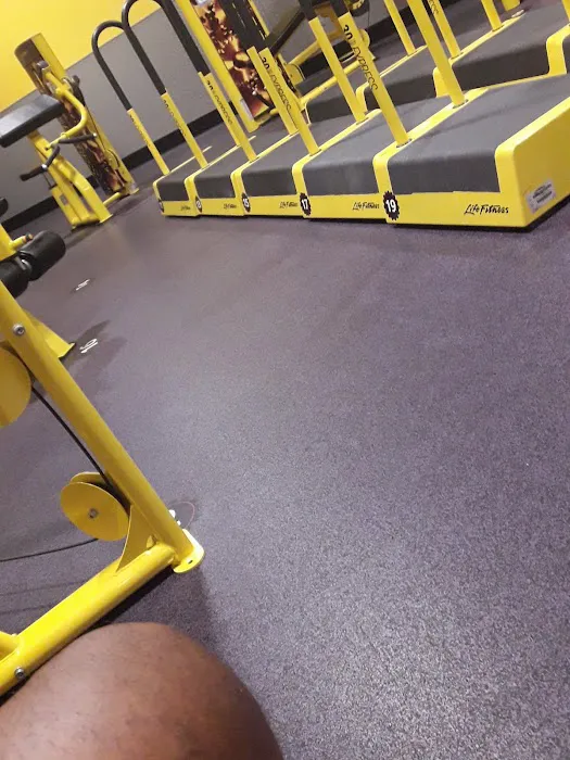 Planet Fitness Picture 2