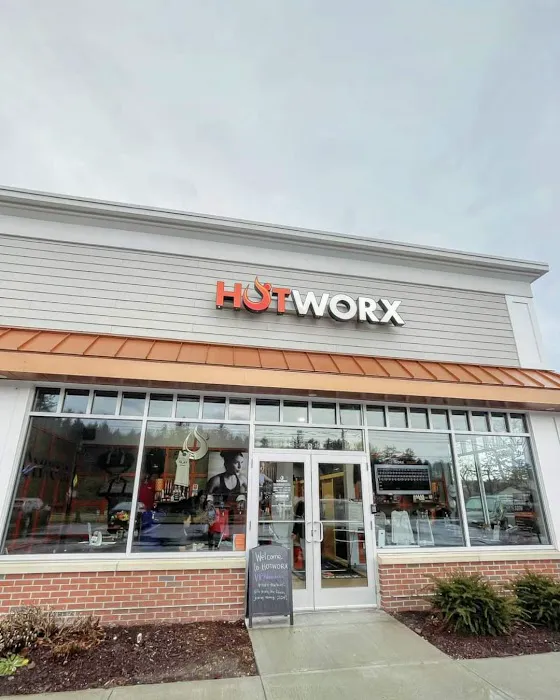 HOTWORX - Tyngsborough, MA (Westford Rd Plaza) Picture 3