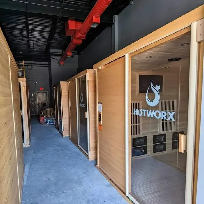 HOTWORX - Tyngsborough, MA (Westford Rd Plaza) Picture 8