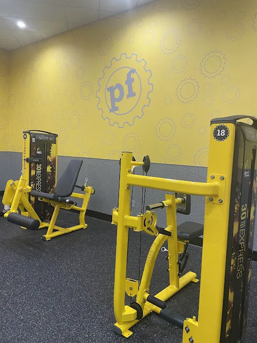 Planet Fitness Picture 9