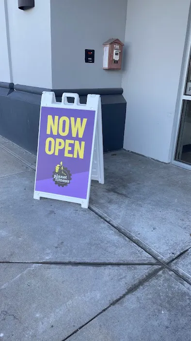 Planet Fitness Picture 2