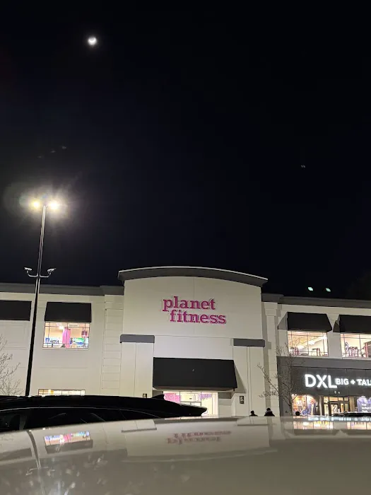 Planet Fitness Picture 8