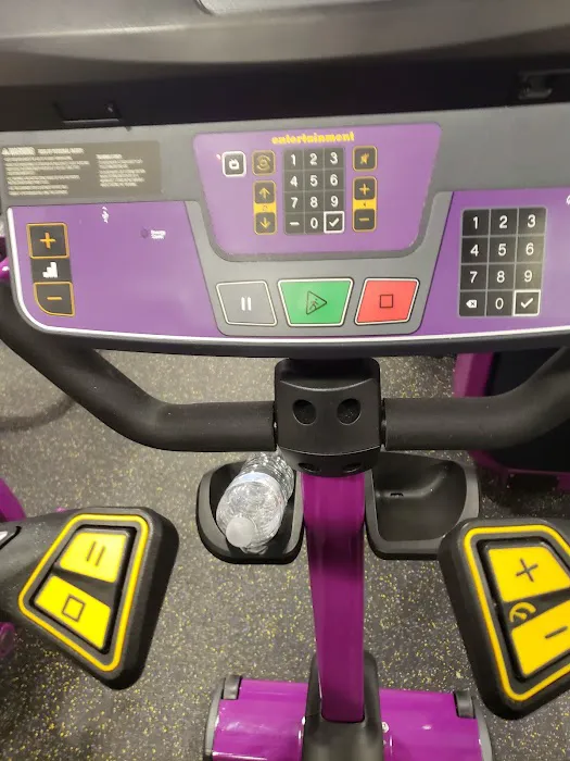 Planet Fitness Picture 8