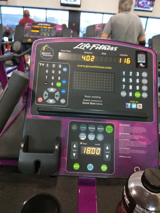 Planet Fitness Picture 3