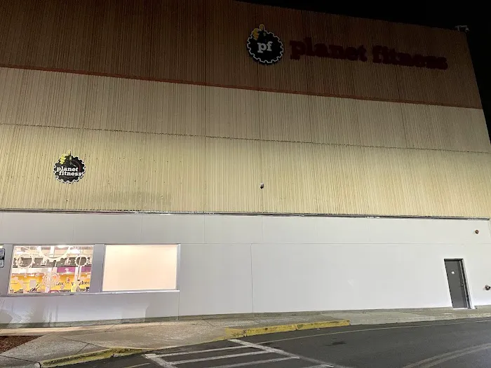 Planet Fitness Picture 10