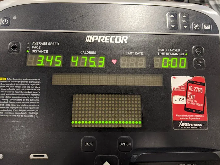 LA Fitness Picture 9