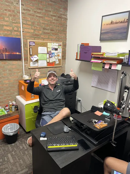 AF4869-Chicago,IL N Broadway Picture 2