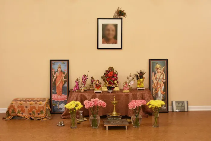 Sivananda Yoga Vedanta Center Picture 8