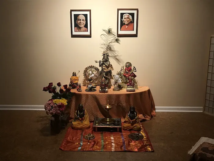 Sivananda Yoga Vedanta Center Picture 5