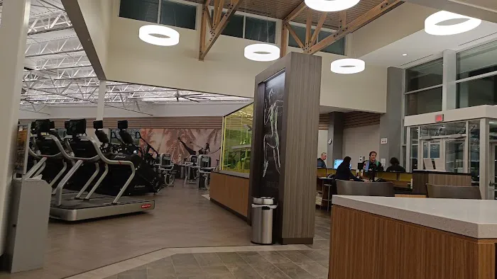 LA Fitness Picture 6