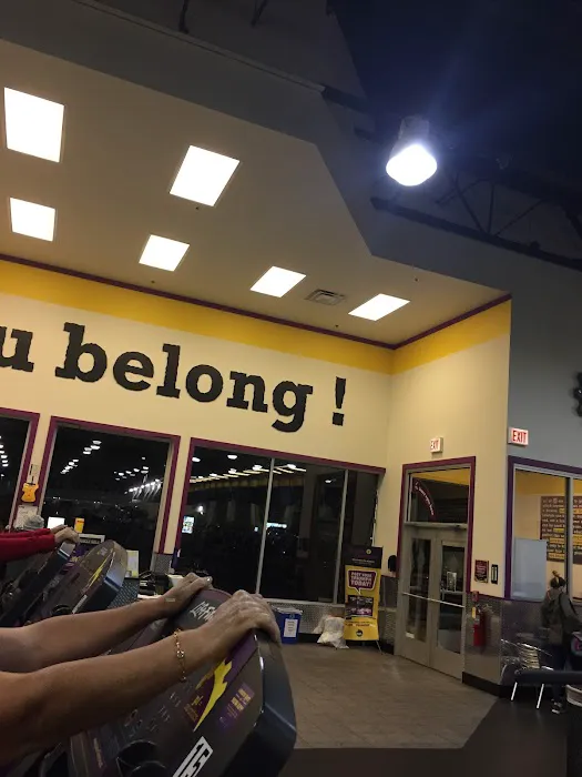 Planet Fitness Picture 10
