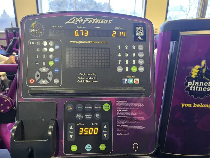 Planet Fitness Picture 5