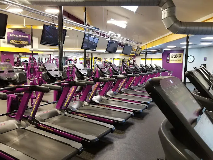 Planet Fitness Picture 1