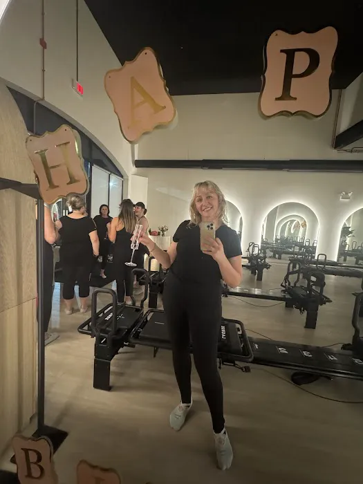 Glow Lagree Fitness Picture 4