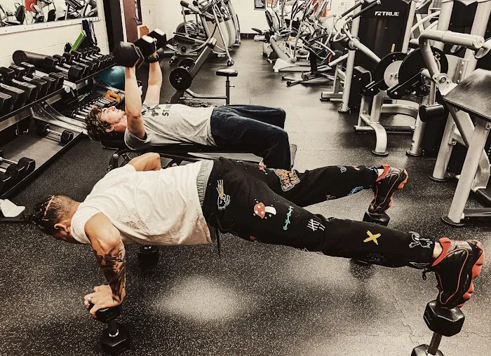 Pure Elite Fitness Picture 6