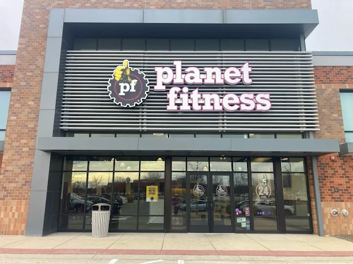 Planet Fitness Picture 7