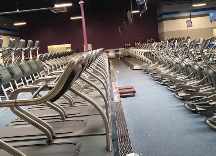 Crunch Fitness - Mount Prospect Picture 9