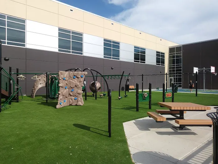 Arlington Ridge Center Picture 4