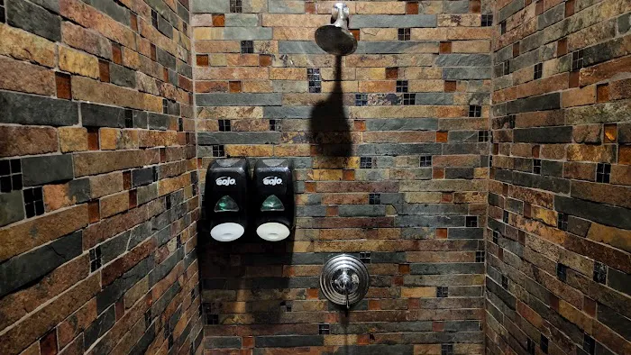 LA Fitness Picture 4