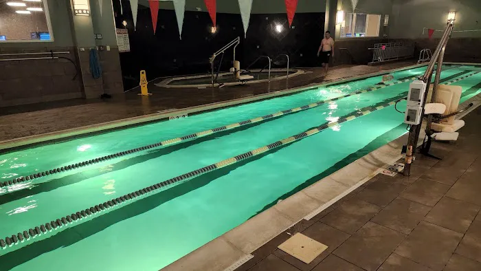 LA Fitness Picture 8