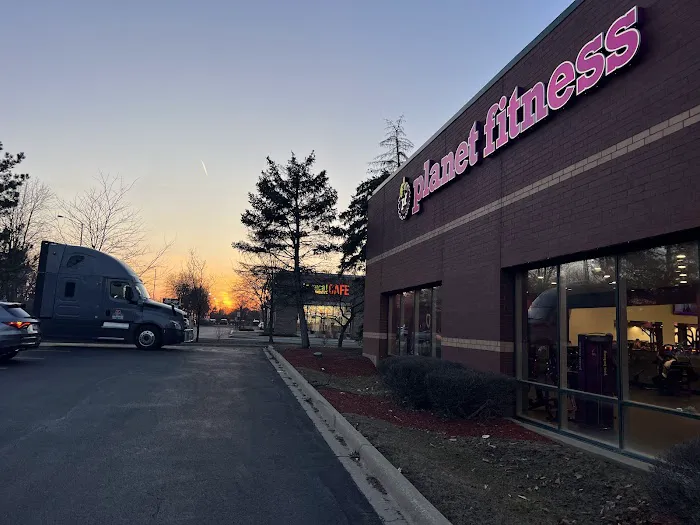 Planet Fitness Picture 1