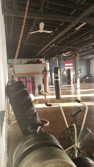 River West Family Fitness Picture 1