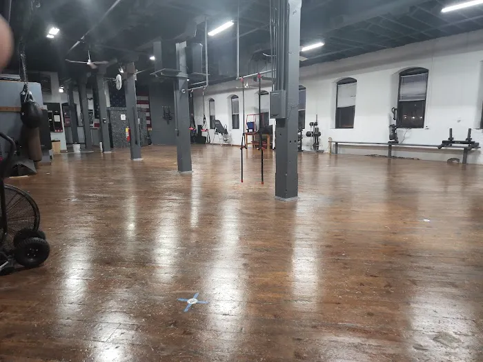 River West Family Fitness Picture 2