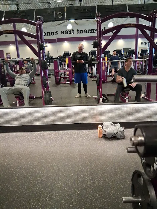 Planet Fitness Picture 2