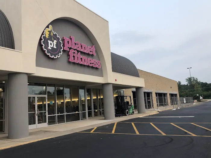 Planet Fitness Picture 6