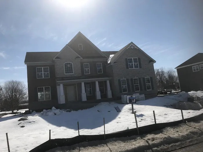 Tanglewood Hills Bath & Raquet Picture 4