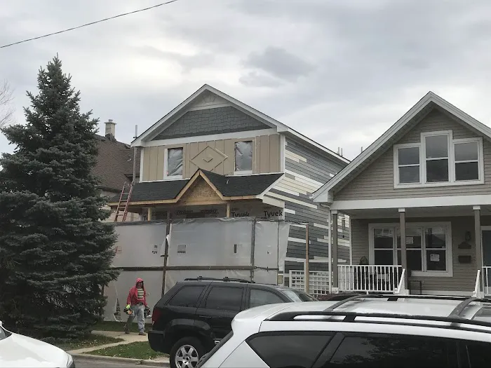 Tanglewood Hills Bath & Raquet Picture 2