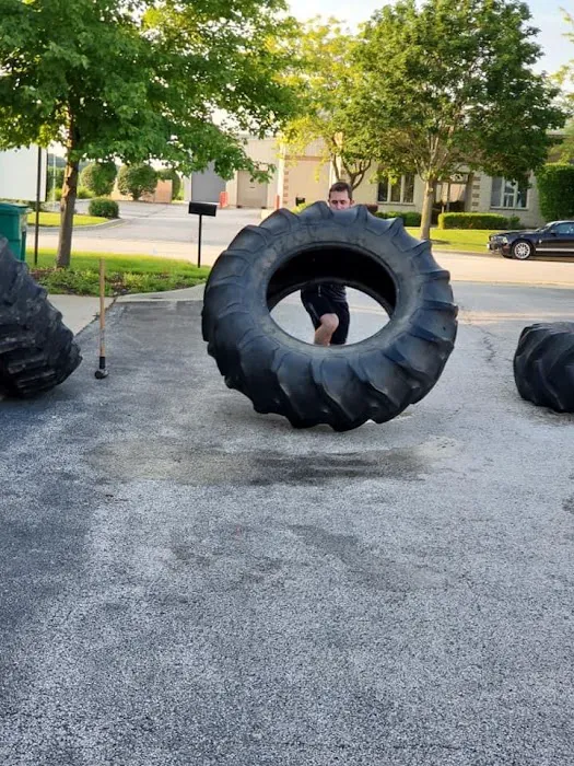 Yorkville CrossFit - gym, personal training Picture 5