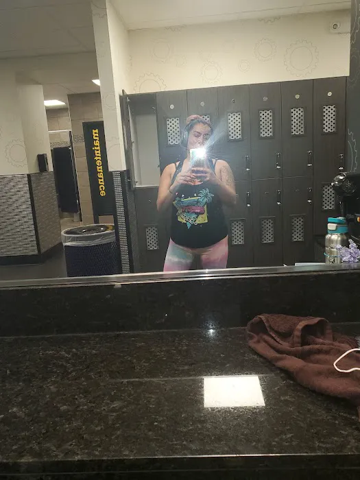 Planet Fitness Picture 2