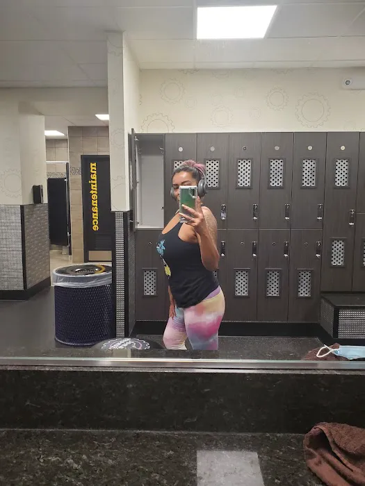 Planet Fitness Picture 5