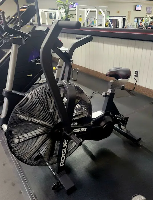 Iron Horse Fitness Club Picture 2