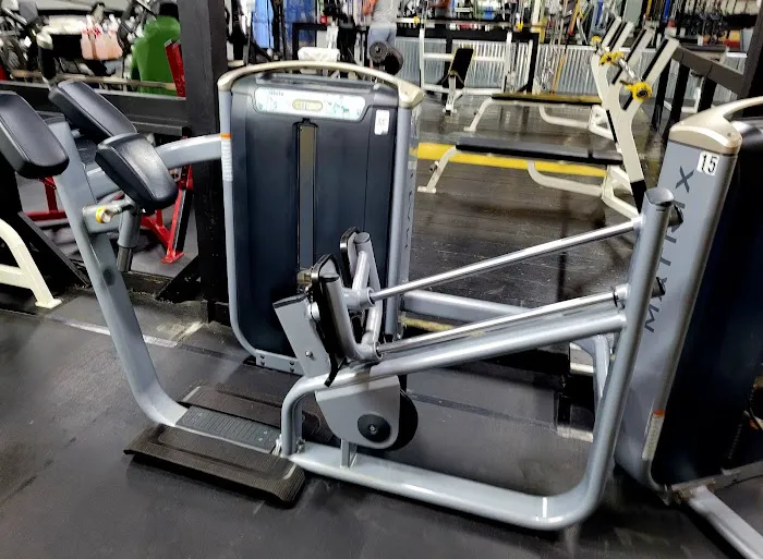 Iron Horse Fitness Club Picture 5