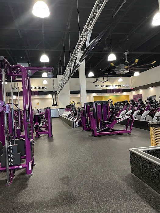 Planet Fitness Picture 7